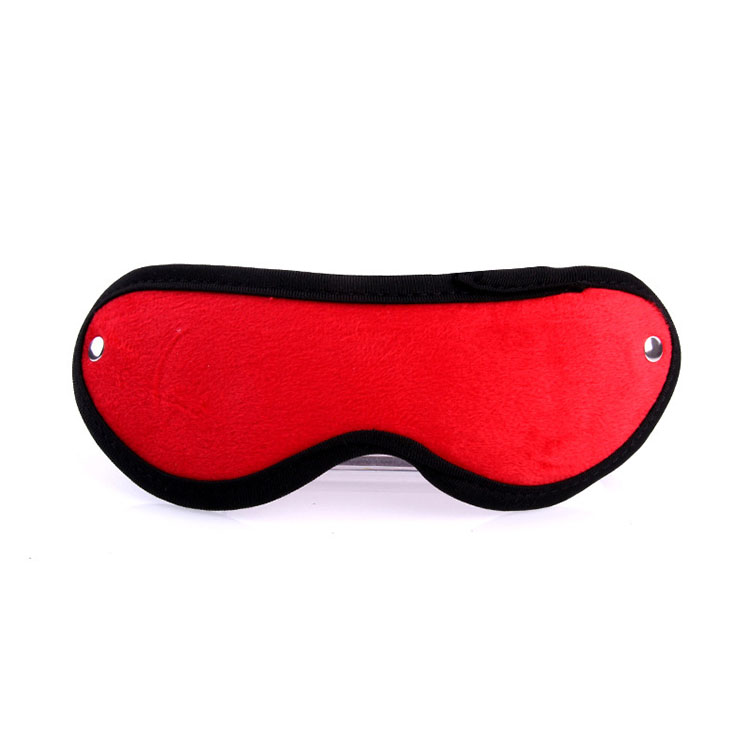 Phụ kiện trói tay chân và bịt mắt trong bộ đồ chơi SM màu đỏ đen